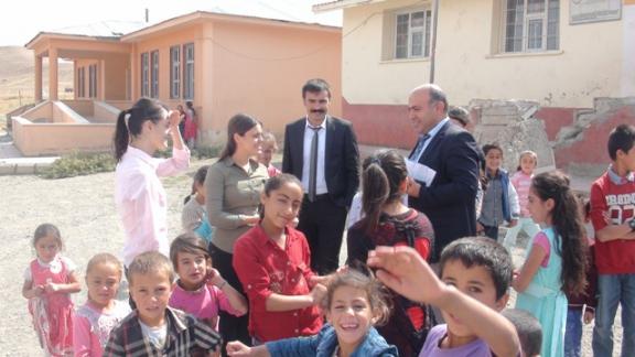 İlçe Milli Eğitim Müdürü Bülent DURMUŞ okulları gezerek  yerinde teftiş ve gözlem yapmıştır.
