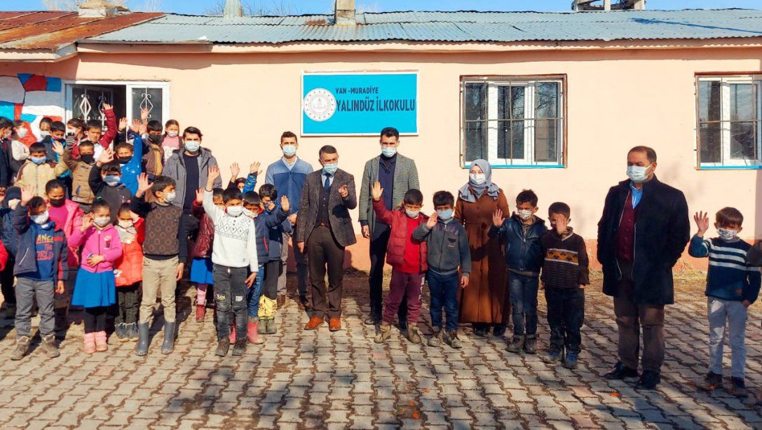 Yüz Yüze Eğitime Başlayan Köy Okullarımız Ziyaret Edildi